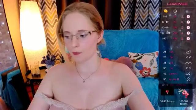 Image 12 of sheslinki Stream on Chaturbate on 1 month ago