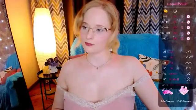 Image 10 of sheslinki Stream on Chaturbate on 1 month ago