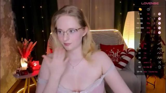 Image 4 of sheslinki Stream on Chaturbate on 1 month ago