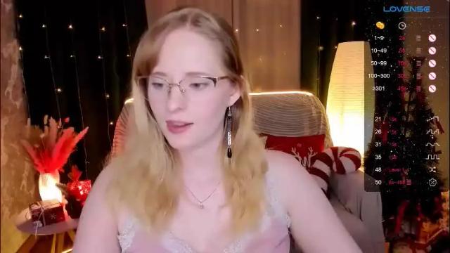 Image 3 of sheslinki Stream on Chaturbate on 1 month ago