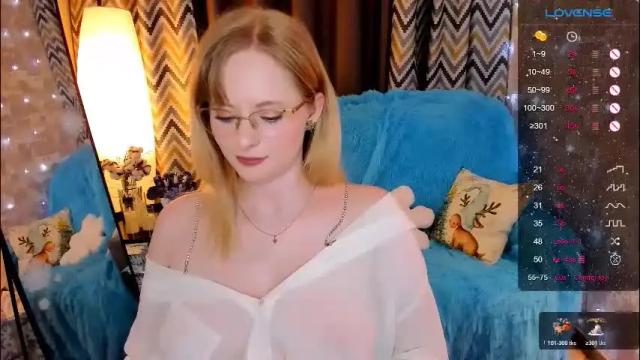 Image 12 of sheslinki Stream on Chaturbate on 27 days ago