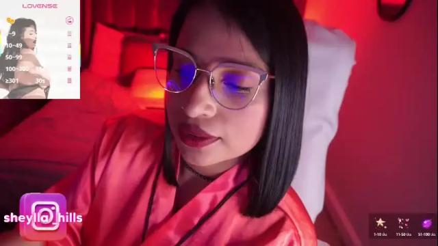 Image 3 of sheyla_hills_ Stream on Chaturbate on 11 days ago