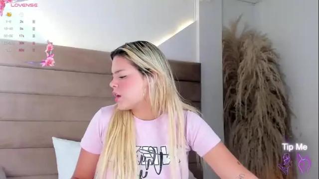 Image 2 of sheylasmithx Stream on Chaturbate on 7 days ago