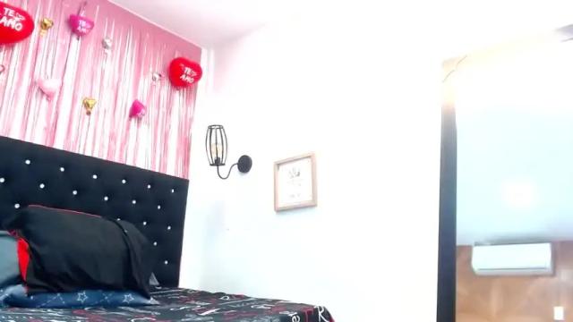 Image 12 of shiana__ Stream on Chaturbate on 12 months ago