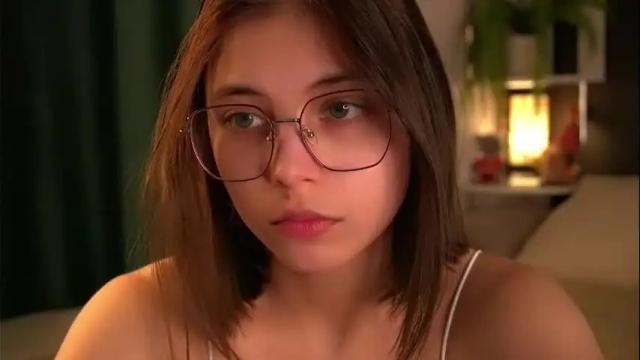Image 3 of shickshackshock Stream on Chaturbate on 28 days ago