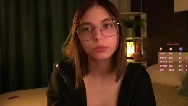 Image 12 of shickshackshock Stream on Chaturbate on 9 days ago