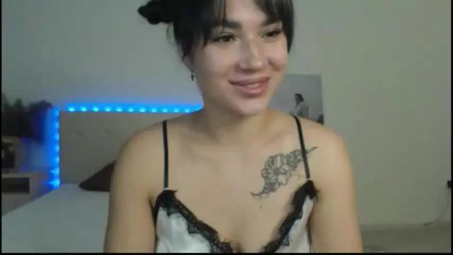 Image 4 of shinaryeny Stream on Chaturbate on 3 months ago