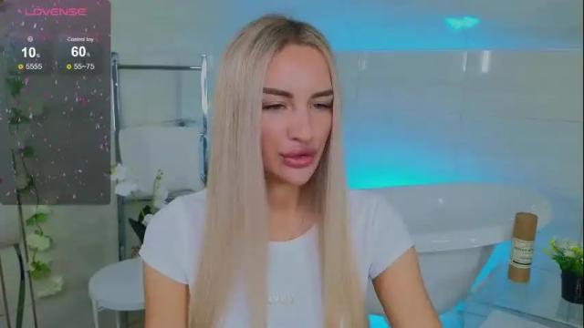 Image 3 of shine_abby_ Stream on Chaturbate on 3 months ago
