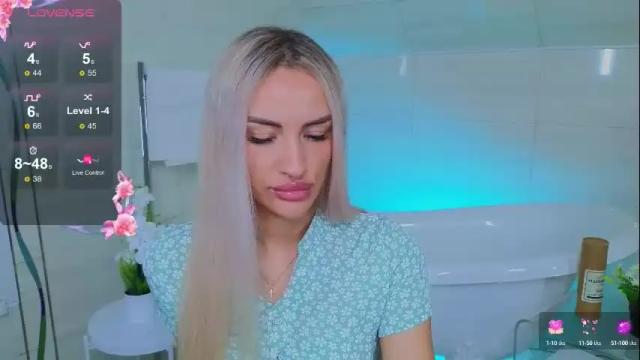 Image 10 of shine_abby_ Stream on Chaturbate on 3 months ago