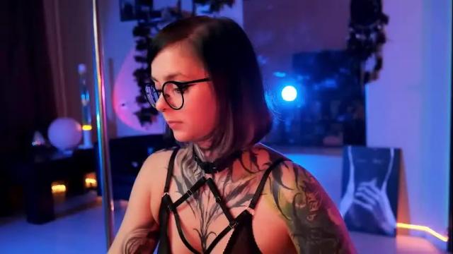 Thumbnail 1, shinecolour's Stream at Chaturbate, 25 months ago