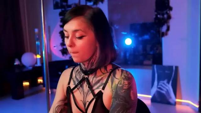 Image 2 of shinecolour Stream on Chaturbate on 25 months ago