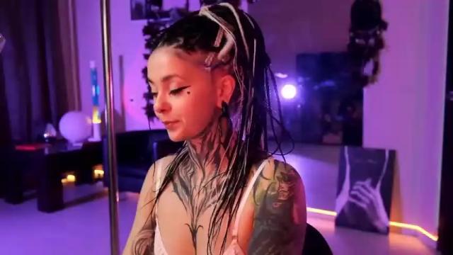 Image 10 of shinecolour Stream on Chaturbate on 25 months ago