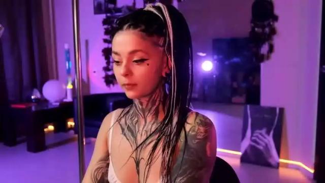 Image 6 of shinecolour Stream on Chaturbate on 25 months ago