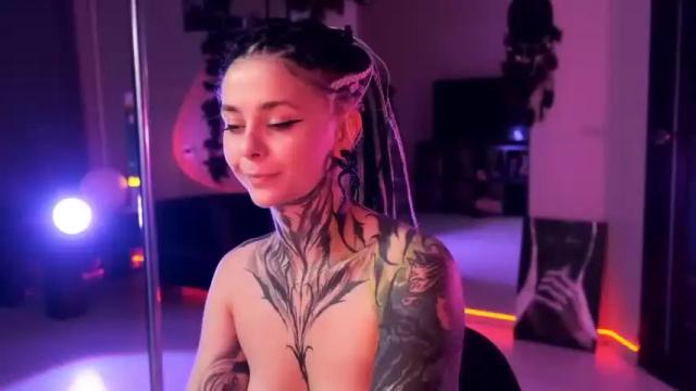 Image 11 of shinecolour Stream on Chaturbate on 25 months ago