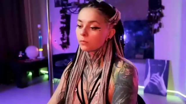 Image 7 of shinecolour Stream on Chaturbate on 25 months ago