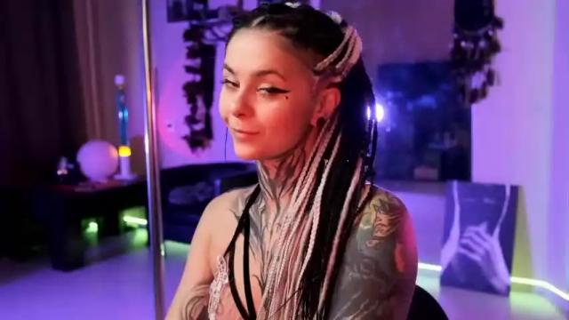 Image 8 of shinecolour Stream on Chaturbate on 25 months ago