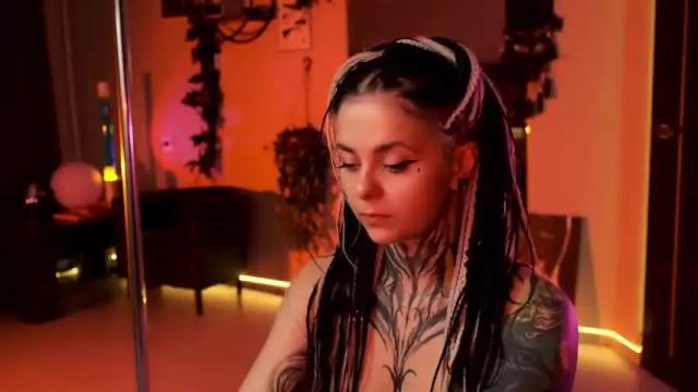 Image 11 of shinecolour Stream on Chaturbate on 25 months ago