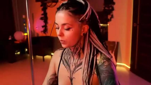 Image 12 of shinecolour Stream on Chaturbate on 25 months ago