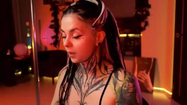 Image 4 of shinecolour Stream on Chaturbate on 25 months ago