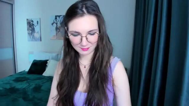 Image 3 of shineshyness Stream on Chaturbate on 20 months ago