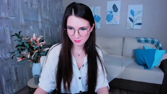 Image 10 of shineshyness Stream on Chaturbate on 19 months ago