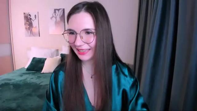 Image 7 of shineshyness Stream on Chaturbate on 19 months ago