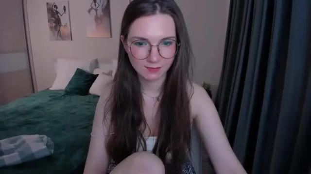 Image 7 of shineshyness Stream on Chaturbate on 19 months ago