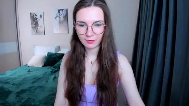 Image 2 of shineshyness Stream on Chaturbate on 19 months ago
