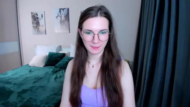 Image 7 of shineshyness Stream on Chaturbate on 19 months ago