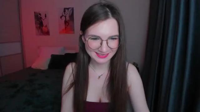 Image 12 of shineshyness Stream on Chaturbate on 19 months ago