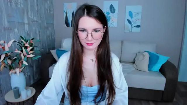 Image 4 of shineshyness Stream on Chaturbate on 19 months ago