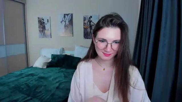 Image 10 of shineshyness Stream on Chaturbate on 19 months ago