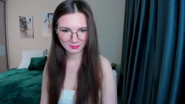 Image 4 of shineshyness Stream on Chaturbate on 19 months ago