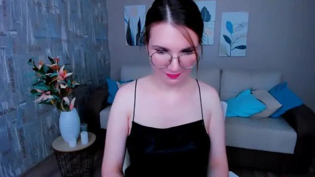 Image 6 of shineshyness Stream on Chaturbate on 18 months ago