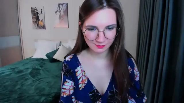 Image 12 of shineshyness Stream on Chaturbate on 18 months ago