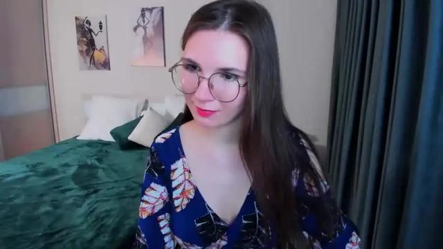 Image 6 of shineshyness Stream on Chaturbate on 18 months ago