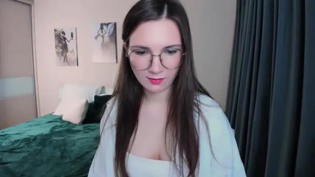 Image 8 of shineshyness Stream on Chaturbate on 18 months ago