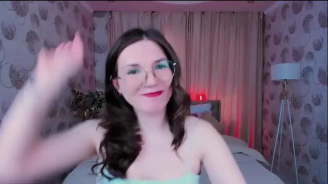 Image 12 of shineshyness Stream on Chaturbate on 6 months ago