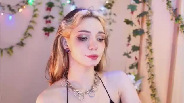 Thumbnail 1, shiny_jail's Stream at Chaturbate, 1 month ago