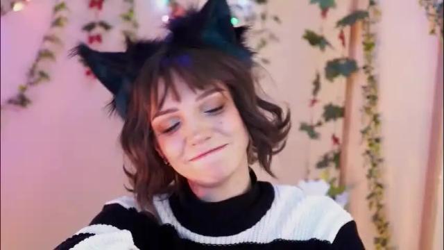 Image 3 of shiny_jail Stream on Chaturbate on 1 month ago