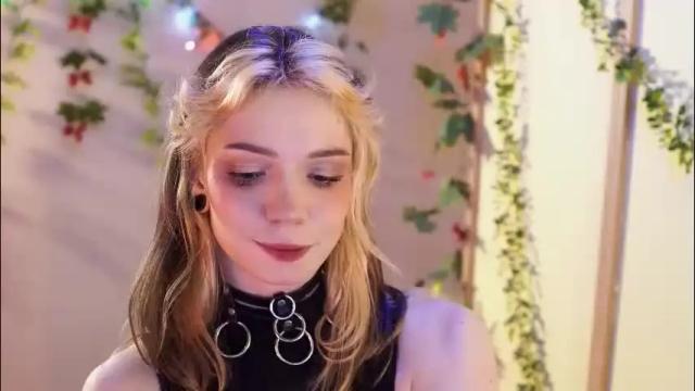 Image 3 of shiny_jail Stream on Chaturbate on 1 month ago