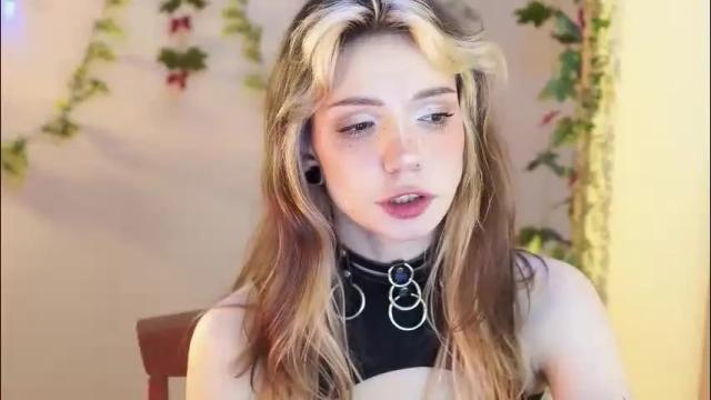 Image 3 of shiny_jail Stream on Chaturbate on 29 days ago