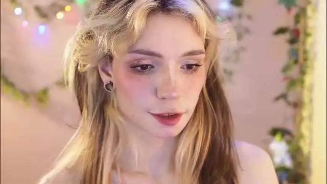 Image 2 of shiny_jail Stream on Chaturbate on 27 days ago