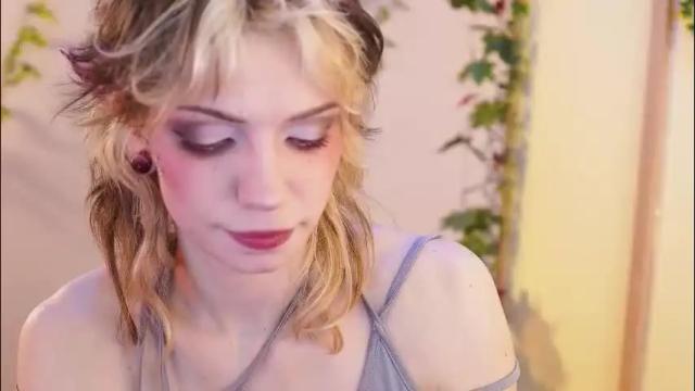 Image 2 of shiny_jail Stream on Chaturbate on 2 months ago