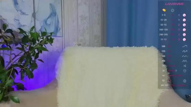 Image 3 of shiny_pearl_ Stream on Chaturbate on 13 months ago