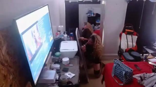 Image 10 of shirleyjo Stream on Chaturbate on 16 months ago