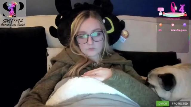 Image 3 of short_sweetpea Stream on Chaturbate on 2 months ago