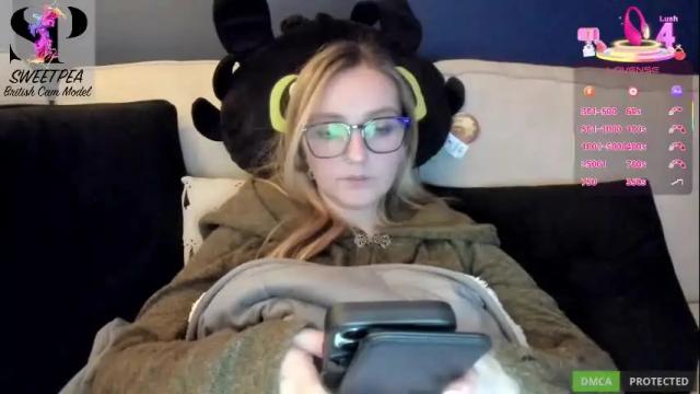 Image 4 of short_sweetpea Stream on Chaturbate on 2 months ago