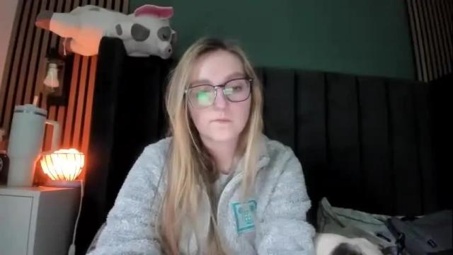Image 11 of short_sweetpea Stream on Chaturbate on 1 month ago