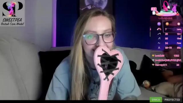 Image 8 of short_sweetpea Stream on Chaturbate on 18 days ago